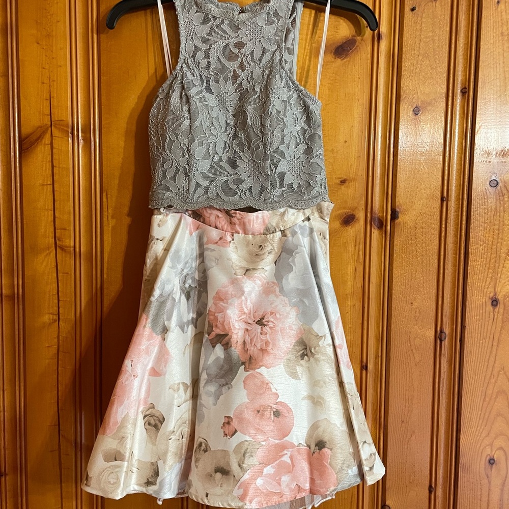 Juniors two-piece dress